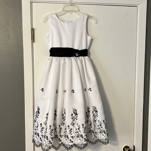 White Jayne Copeland girls size 8 dress.